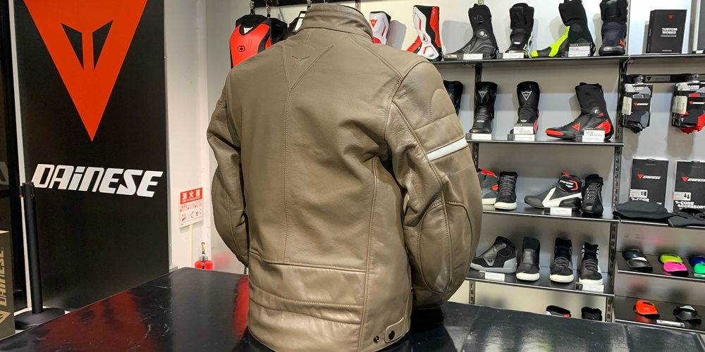 保温インナー付 京都店おすすめジャケットをご紹介♪